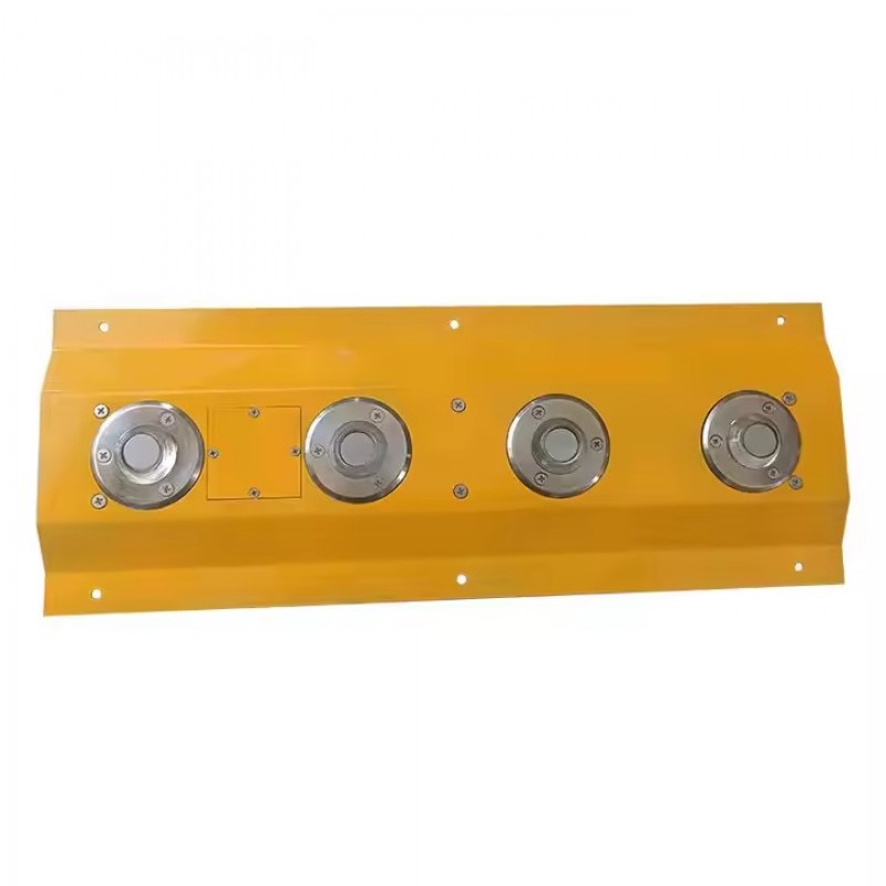 4-lampovyj-svetilnik-dlya-aehroporta (1)_1_11zon-800x800 4-lampovyj-svetilnik-dlya-aehroporta (1)_1_11zon-800x800